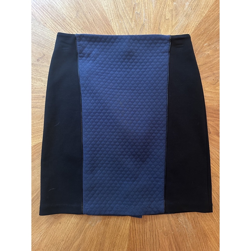 Laundry by Shelli Segal Skirt 4 Navy Black Quilted Mini Pencil Faux Leather Trim
